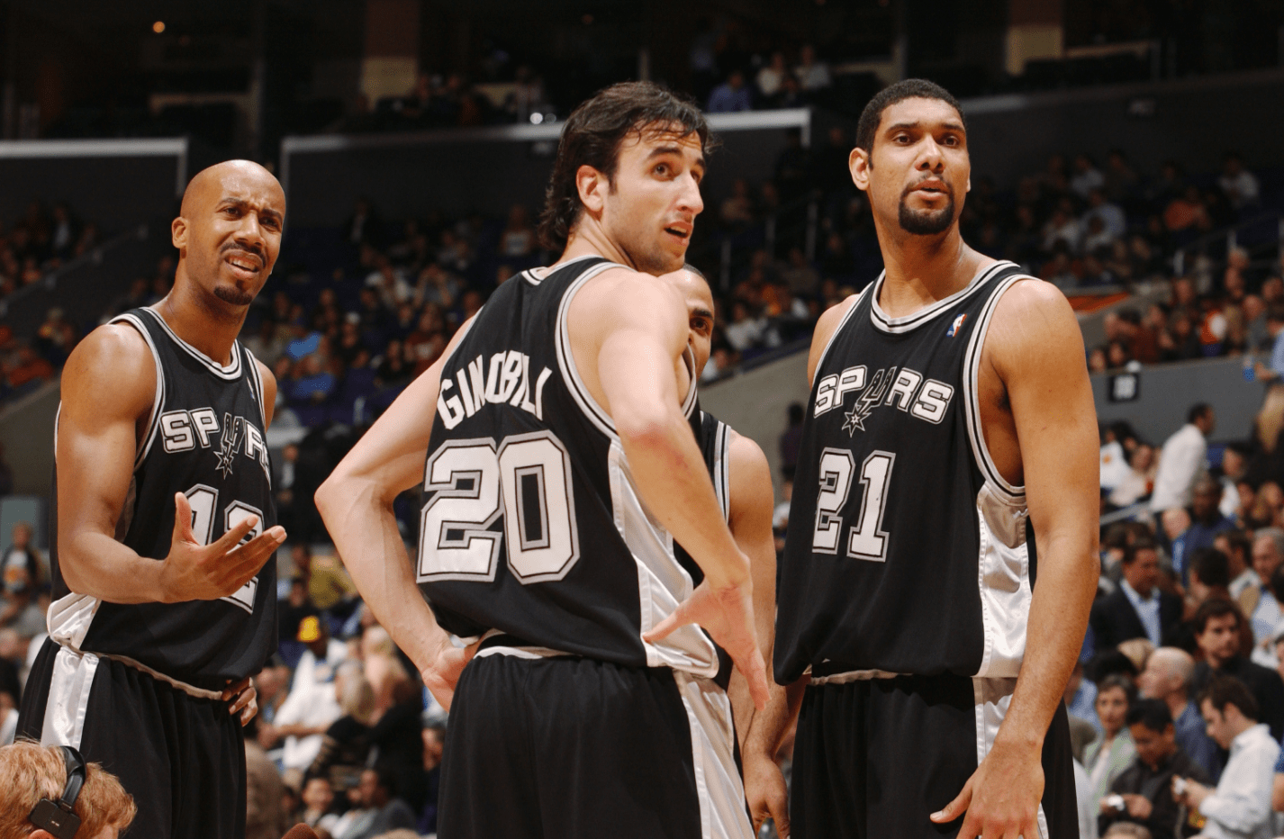 孔帕尼：凯恩和对手的手臂位置几乎一样，这种情况不该判点球