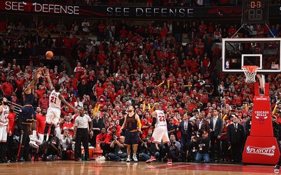 2025上海马拉松赛道优化，突出双奥之城特色