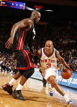 伤病阴云笼罩科比·怀特，公牛交易窗口期临近陷入两难